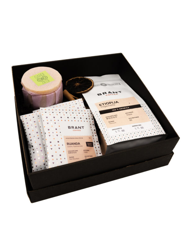 Bišu vaska krūzīte un kafija