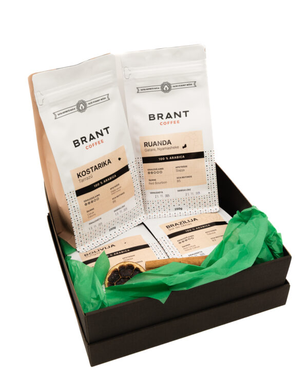 Četru kafiju dāvanu komplekts